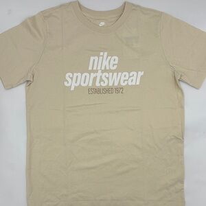 Nike Sportswear Graphic T-Shirt